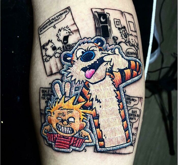 Parche bordado de Calvin y Hobbes por Duda Lozano en Sao Paulo, Brasil