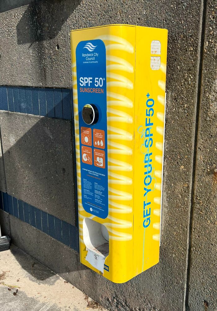 Dispensador de protector solar en las playas de Sidney 