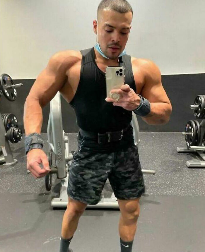 Lleva meses haciendo ejercicio... o es Photoshop