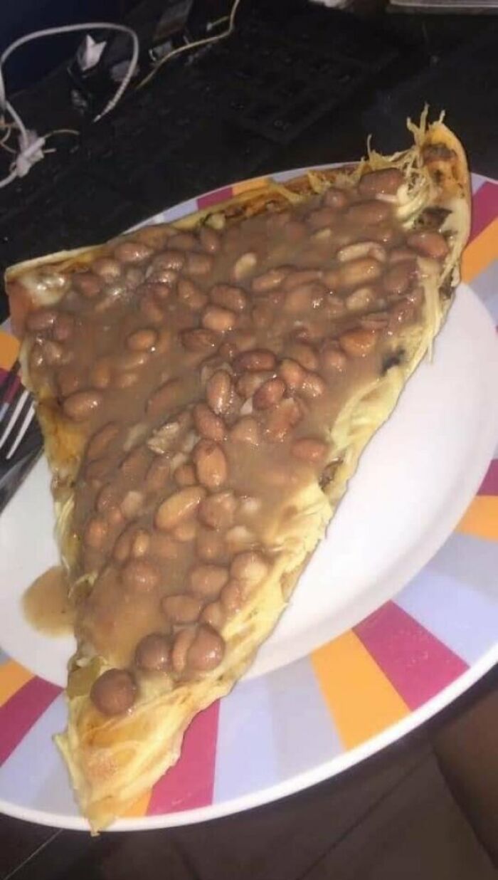 This Facebook Page Is Dedicated To “Wreckless Eating,” And Here Are 40 Of The Most Cursed Posts (New Pics)