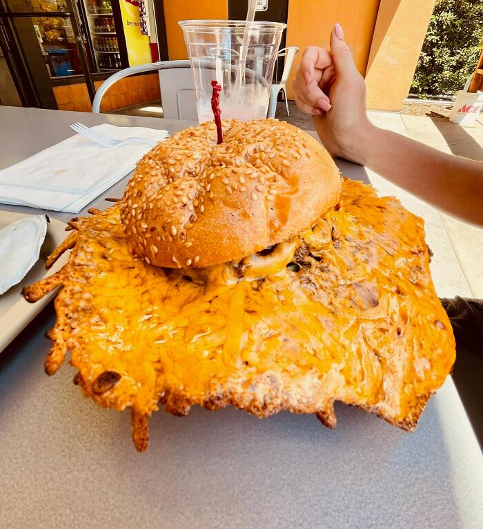 This Facebook Page Is Dedicated To “Wreckless Eating,” And Here Are 40 Of The Most Cursed Posts (New Pics)