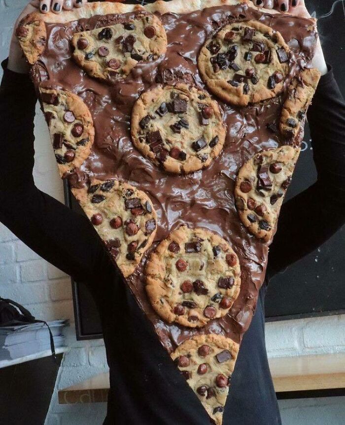 This Facebook Page Is Dedicated To “Wreckless Eating,” And Here Are 40 Of The Most Cursed Posts (New Pics)