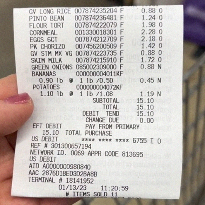 Esta mujer pone la inflación en perspectiva comprando lo mismo en 2020, 2022 y 2023