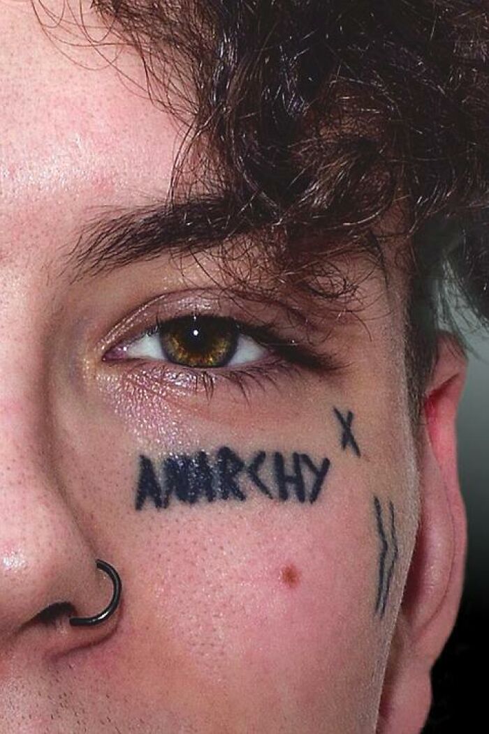 25 Tipos de tatuajes que restan atractivo instantáneamente