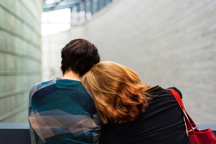 30 Detalles socialmente aceptables que solían ser tabú en el pasado
