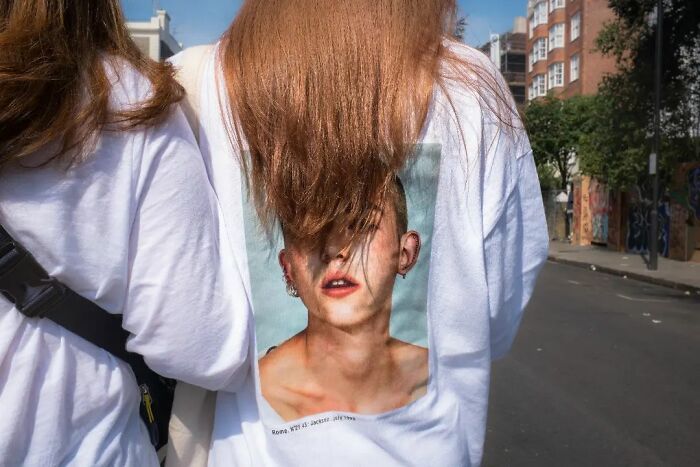 This Belgian Photographer Captures Funny And Extraordinary Scenes Of Everyday Life (30 New Pics)