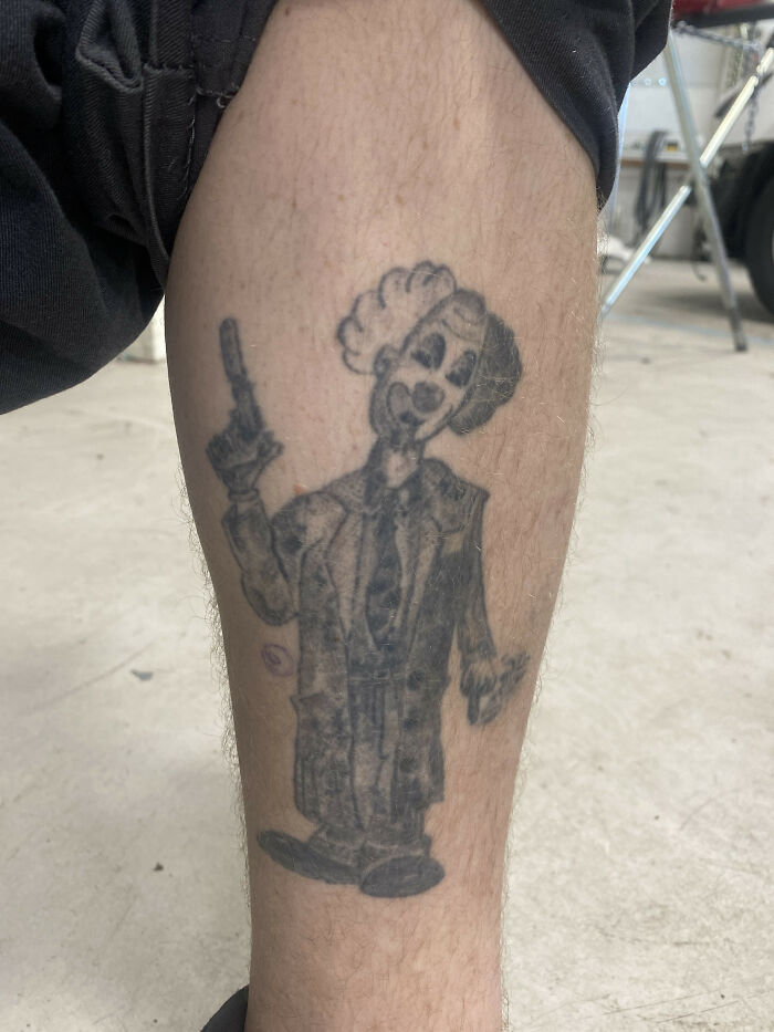 "¿Qué tipo de tatuaje da más vergüenza ajena?": 30 respuestas