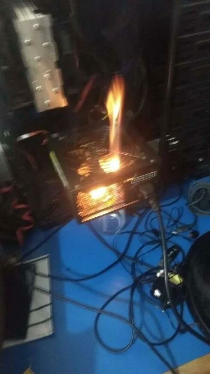 Hoguera encendida