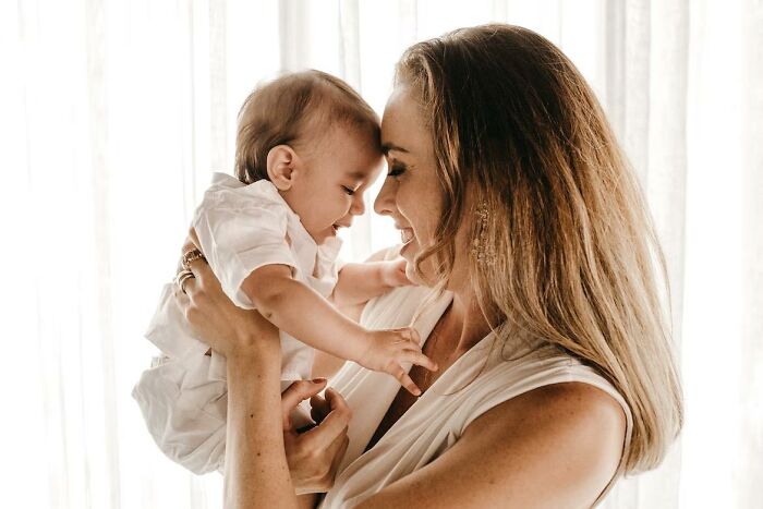 20 Madres revelan lo que se tomaron demasiado en serio con su primer hijo