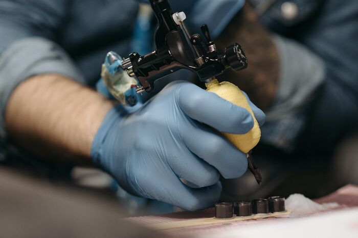 "¿Qué tipo de tatuaje da más vergüenza ajena?": 30 respuestas