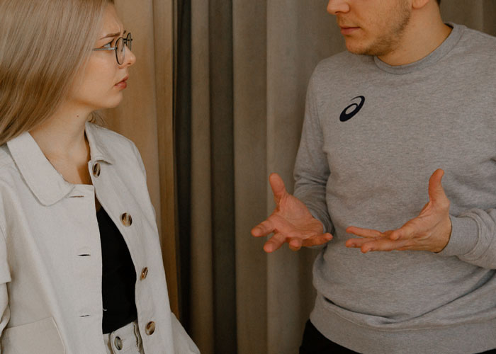 20 Personas que se han dado cuenta de que su pareja es idiota