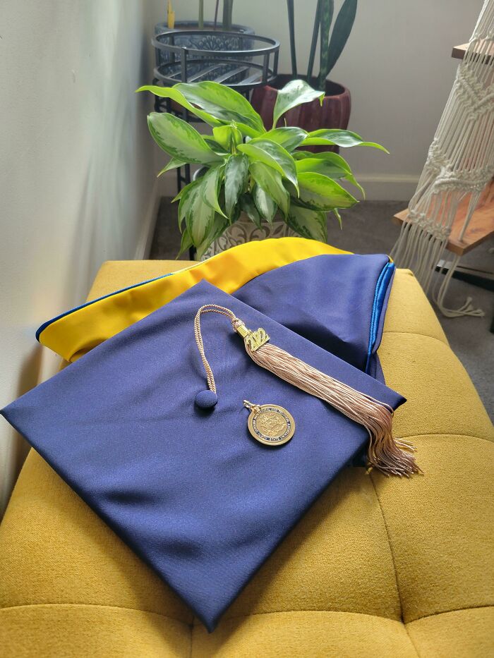 Después de crecer sin hogar, sin la ayuda de la familia y con unos padres a los que no les importaba mi educación ni mi bienestar, aún así lo logré