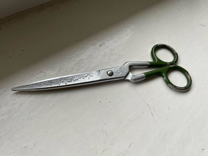 Estas tijeras, de más de 50 años, pertenecieron a mi abuela. No tengo idea de la marca