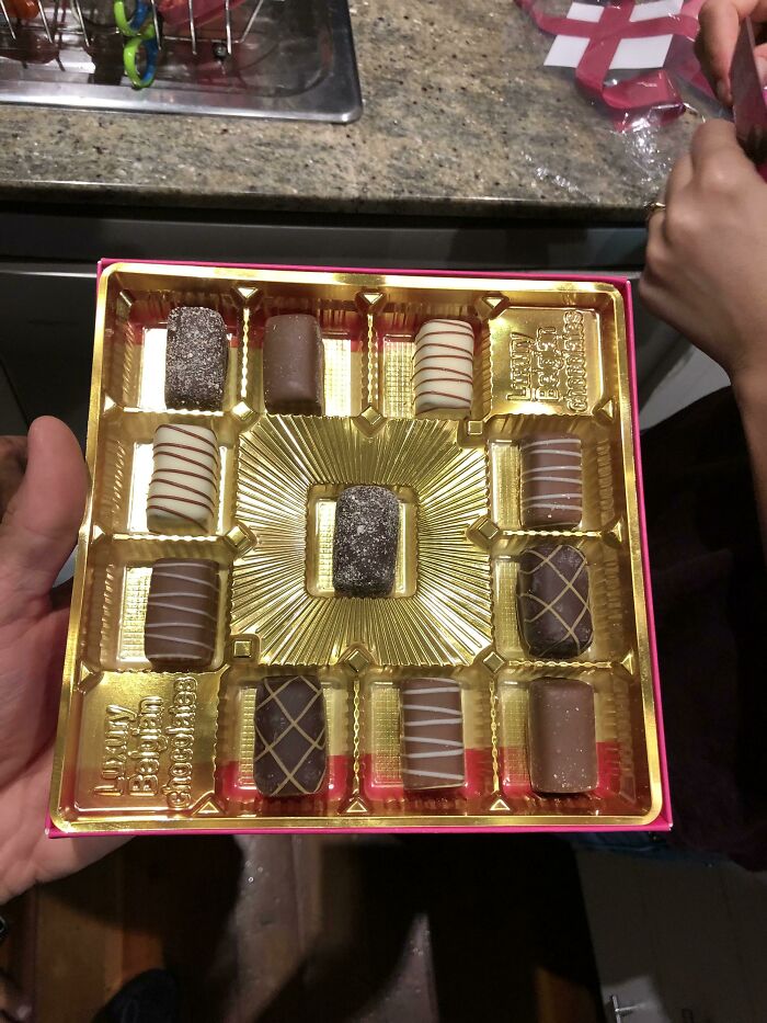 20$ por 11 bombones. Feliz San Valentín