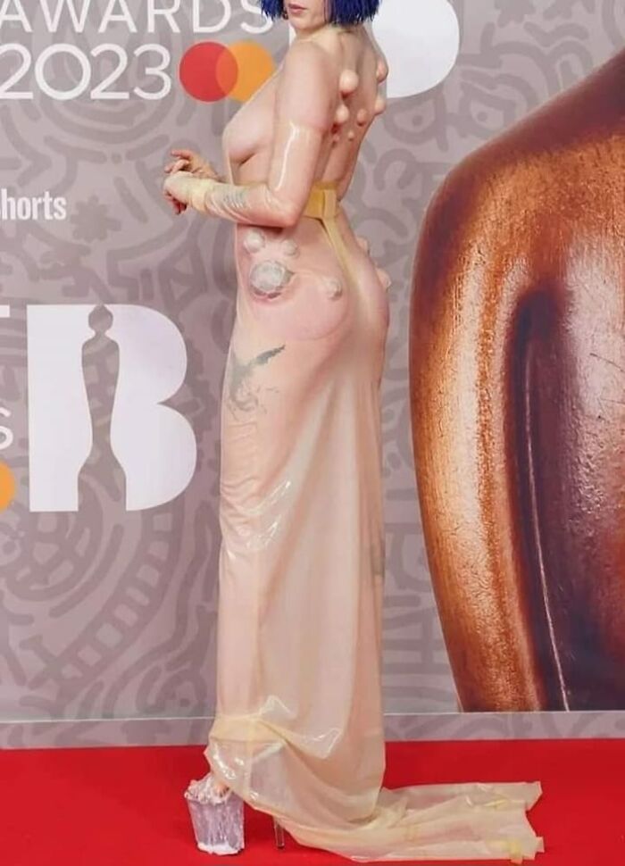 “You Can’t Just Slap Some Fabric Together And Call It A Dress”: 50 Designs So Bad They Deserved To Be Shamed In This Facebook Group (New Pics)