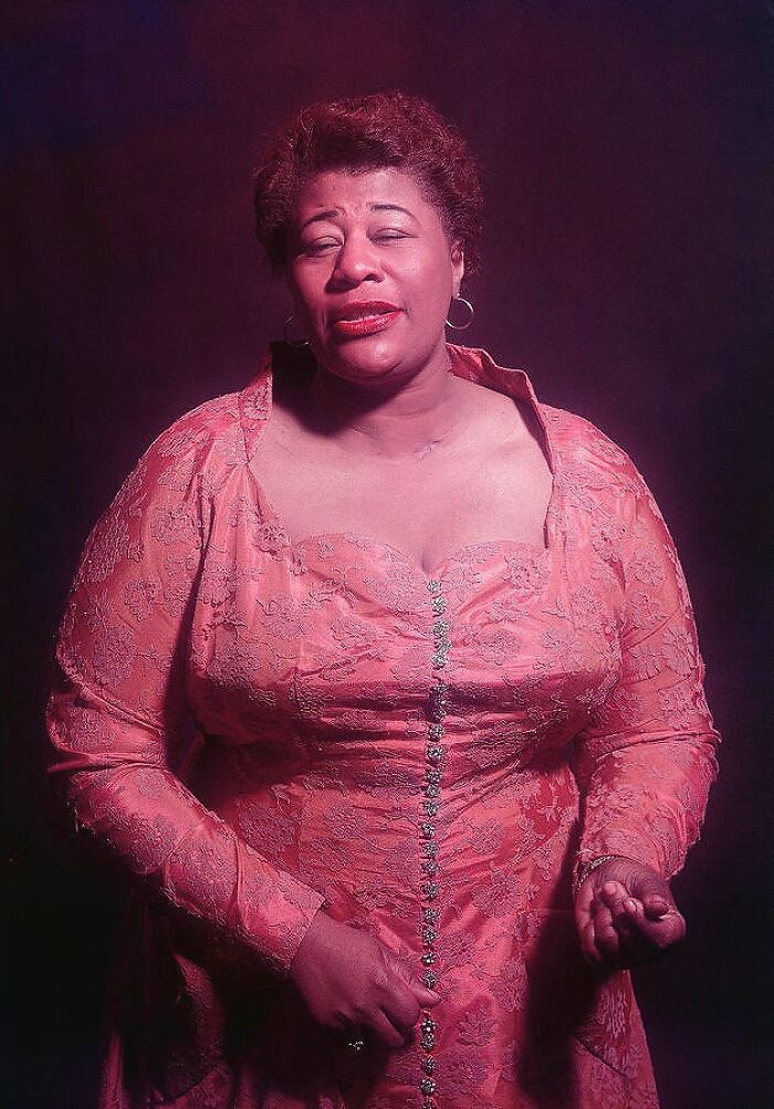 La cantante de jazz Ella Fitzgerald (1954)