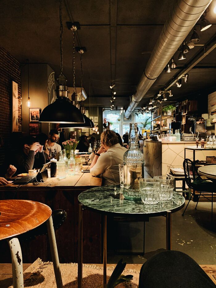 20 Opiniones sobre esos detalles en restaurantes que arruinan la experiencia de comer ahí