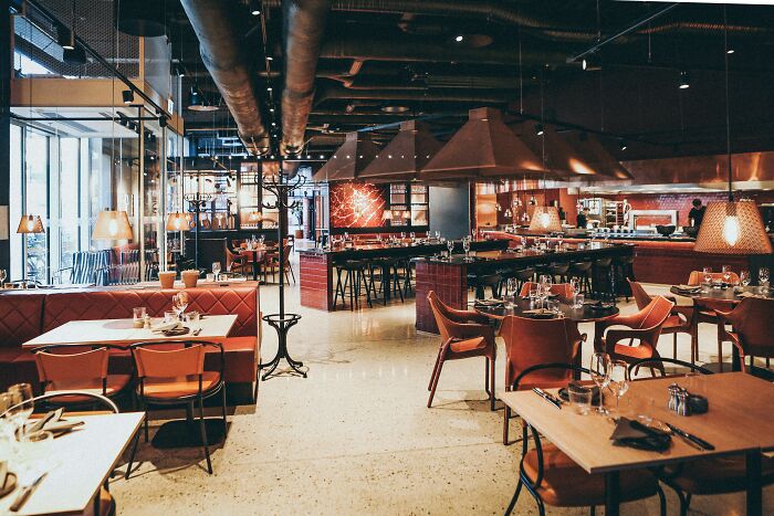 20 Opiniones sobre esos detalles en restaurantes que arruinan la experiencia de comer ahí