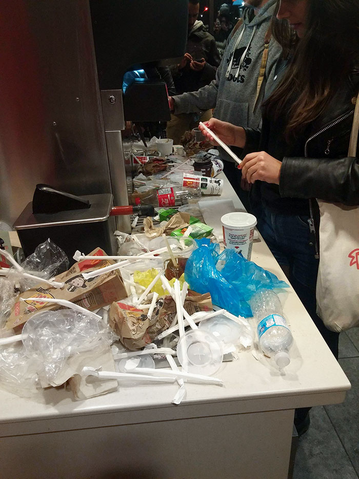 El McDonald's que está en las calles Queen y Spadina, Canadá