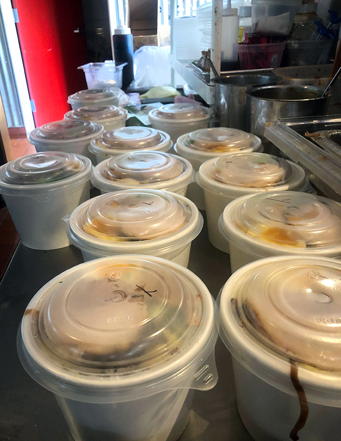 Un cliente pidió toda esta comida por medio de Uber Eats y canceló su pedido cuando terminé de prepararlo