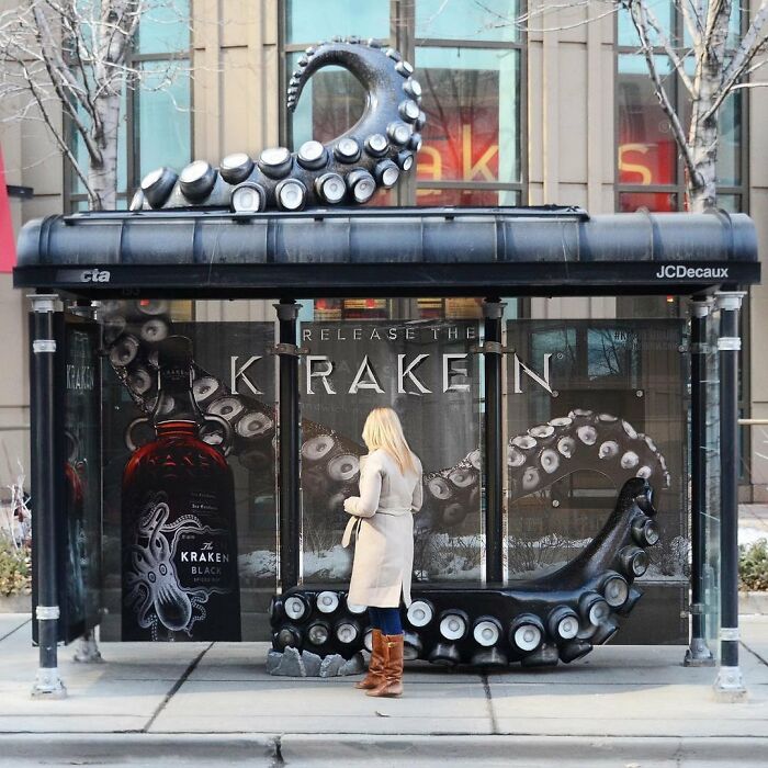 50 Times Marketing Specialists Stepped Up Their Game And Surprised People With These Cool Outdoor Adverts