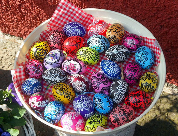 Huevos de Pascua pintados a mano por mi madre. Felices Pascuas desde Alemania