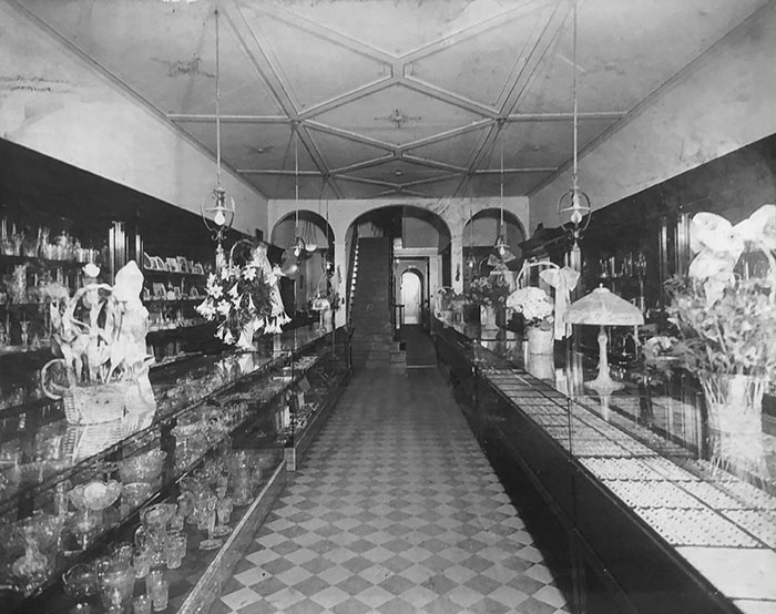 La joyería de mi familia está en el mismo lugar que ahora, pero en 1922