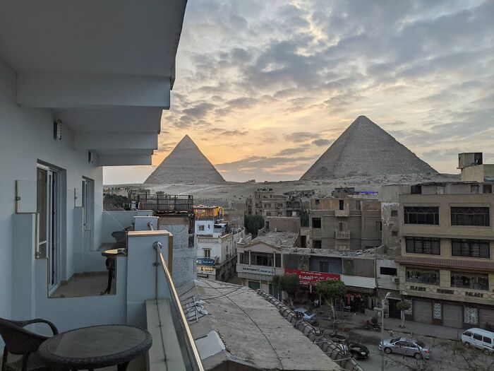 ¡La vista desde nuestra ventana en Giza, Egipto! 