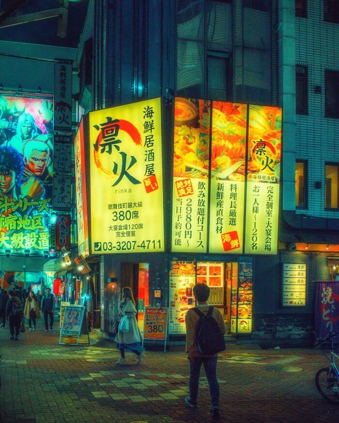 I Explored The Night Alleys Of Tokyo Under Neon Lights, And Here Are 30 Images That I Took