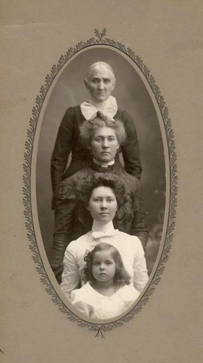 4 generaciones, 1 fotografía, 1905