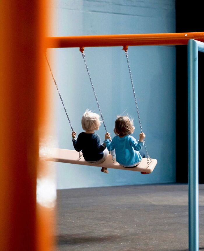 Instagram Account With Over 574 Thousand Followers Features Amusing Street Photos (30 New Pics)
