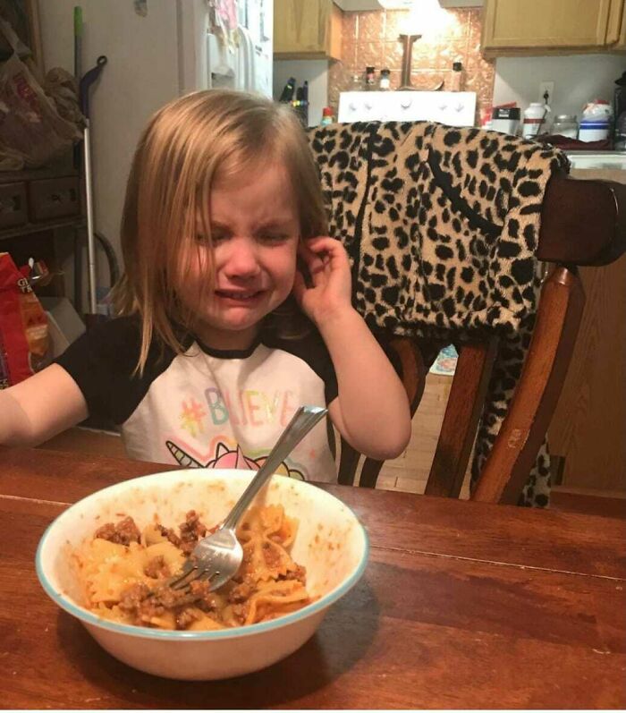 “Why My Kid Is Crying”: 49 Hilariously Stupid Parenting Stories Shared On This Facebook Page