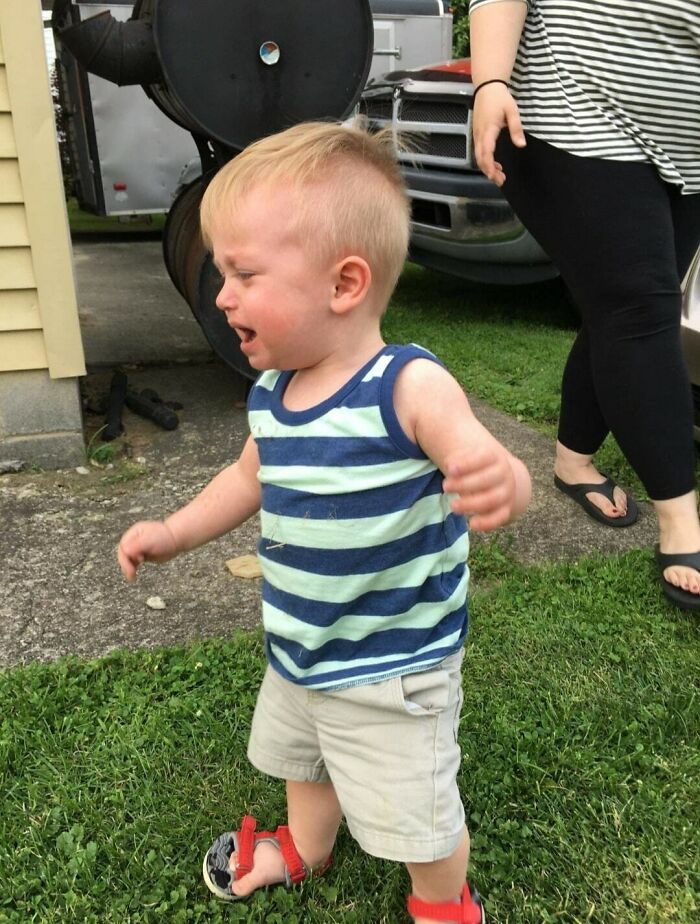 “Why My Kid Is Crying”: 49 Hilariously Stupid Parenting Stories Shared On This Facebook Page