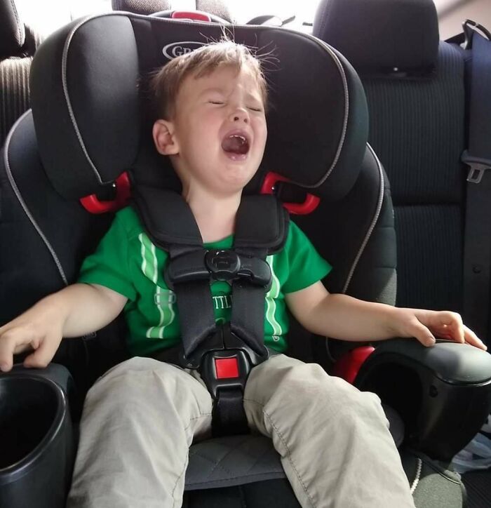 “Why My Kid Is Crying”: 49 Hilariously Stupid Parenting Stories Shared On This Facebook Page
