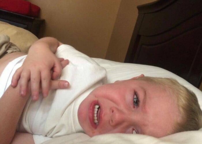 “Why My Kid Is Crying”: 49 Hilariously Stupid Parenting Stories Shared On This Facebook Page