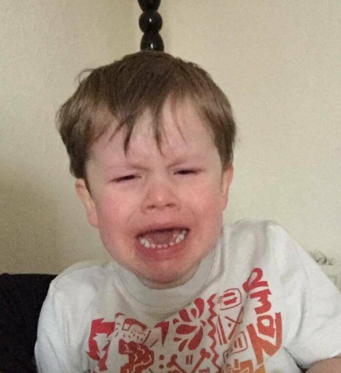 “Why My Kid Is Crying”: 49 Hilariously Stupid Parenting Stories Shared On This Facebook Page