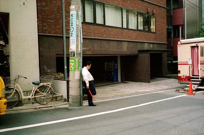 40 New Photos That Show What Daily Life In Japan Looks Like By Photographer Shin Noguchi