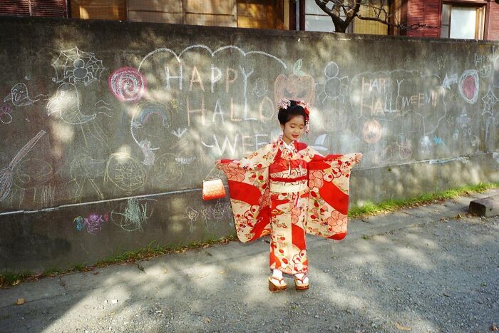 40 New Photos That Show What Daily Life In Japan Looks Like By Photographer Shin Noguchi