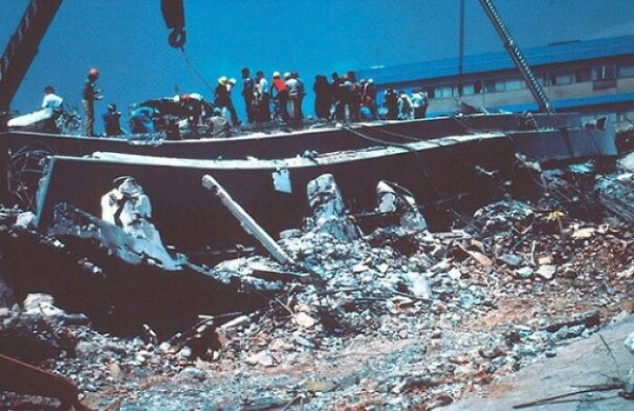 En 1985, tras un terremoto de magnitud 8,0 en Ciudad de México, casi todos los recién nacidos sobrevivieron al derrumbe de un hospital. Se les conoce como 