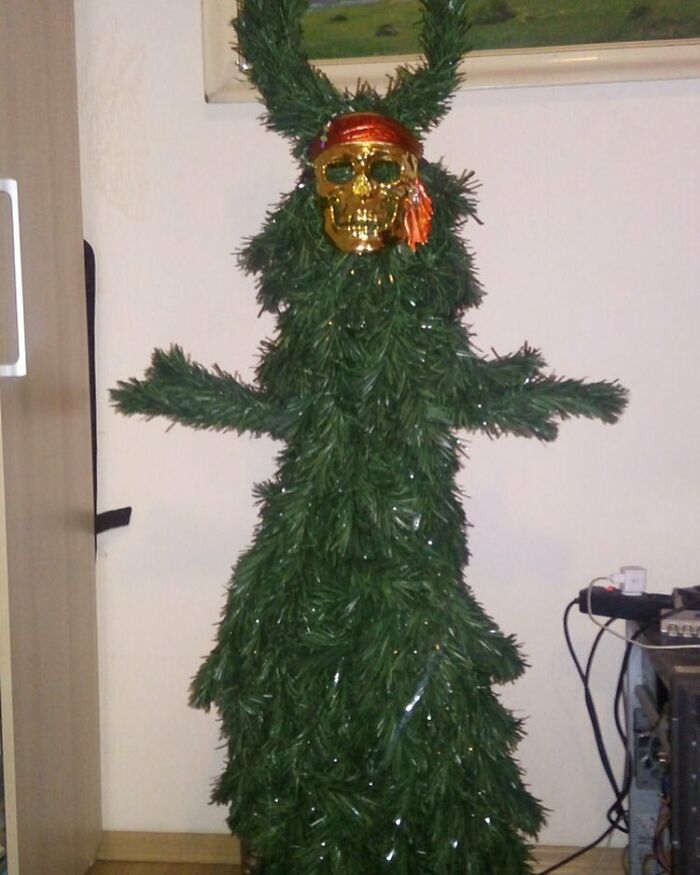 This Page Collects 'Cursed' Images, And Here Are 50 Of The Worst Ones