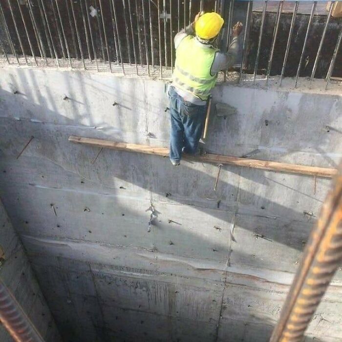 La parte trasera de la barra de refuerzo realmente necesitaba ser inspeccionada