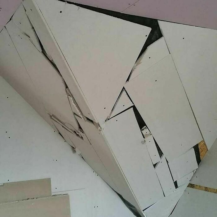 No se preocupen chicos, el resanador lo arreglará jaja