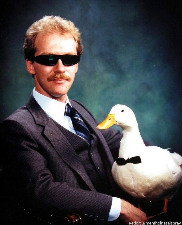 “Mi papá y su querido pato. 1994”