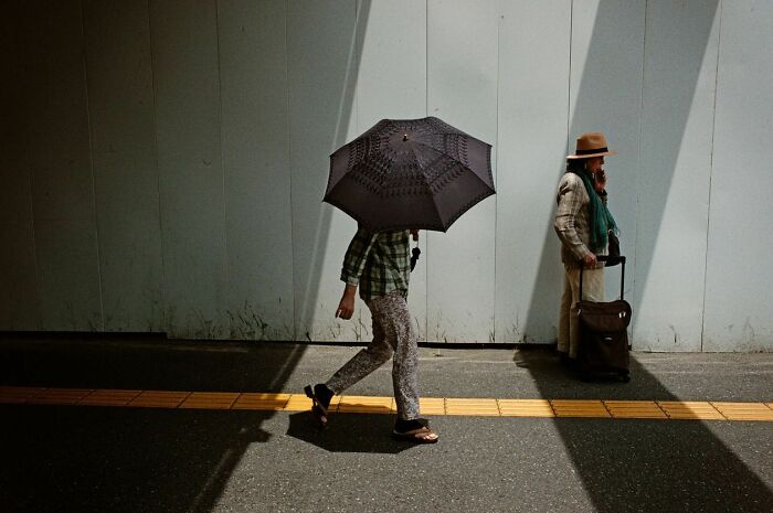 40 New Photos That Show What Daily Life In Japan Looks Like By Photographer Shin Noguchi