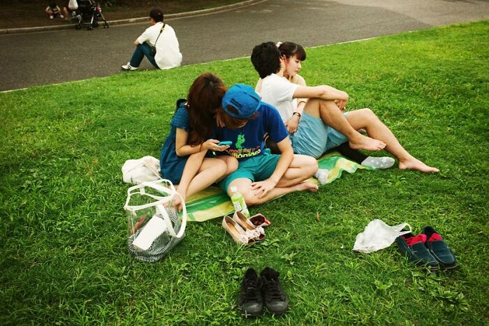 40 New Photos That Show What Daily Life In Japan Looks Like By Photographer Shin Noguchi