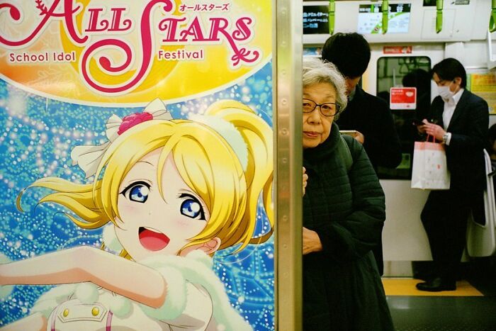 40 New Photos That Show What Daily Life In Japan Looks Like By Photographer Shin Noguchi