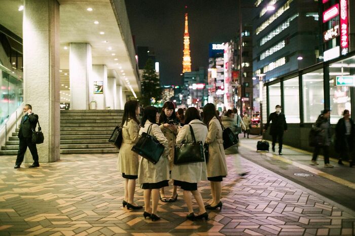 40 New Photos That Show What Daily Life In Japan Looks Like By Photographer Shin Noguchi