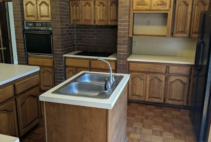 Eso no es una isla de cocina. ¿Una laguna de cocina?