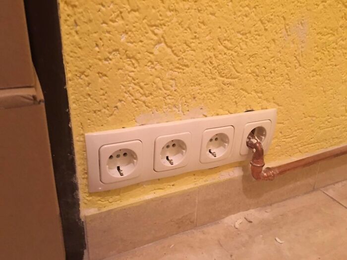 50 Unfortunate Construction Fails That Are Terrifying But Hilarious