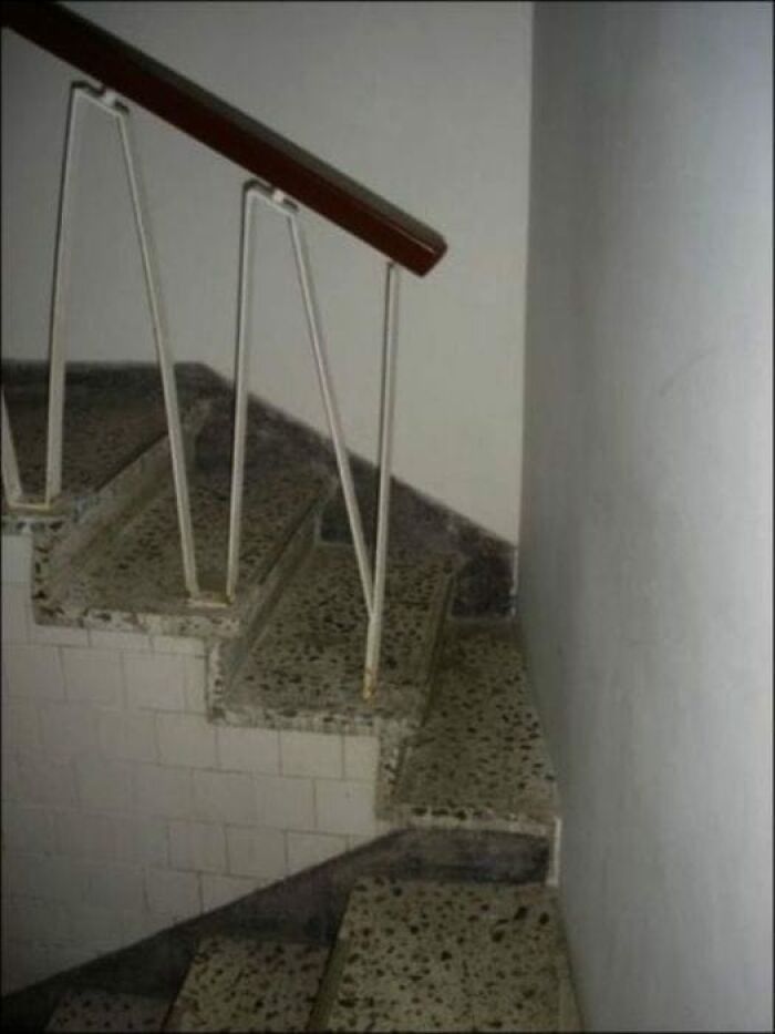 50 Unfortunate Construction Fails That Are Terrifying But Hilarious